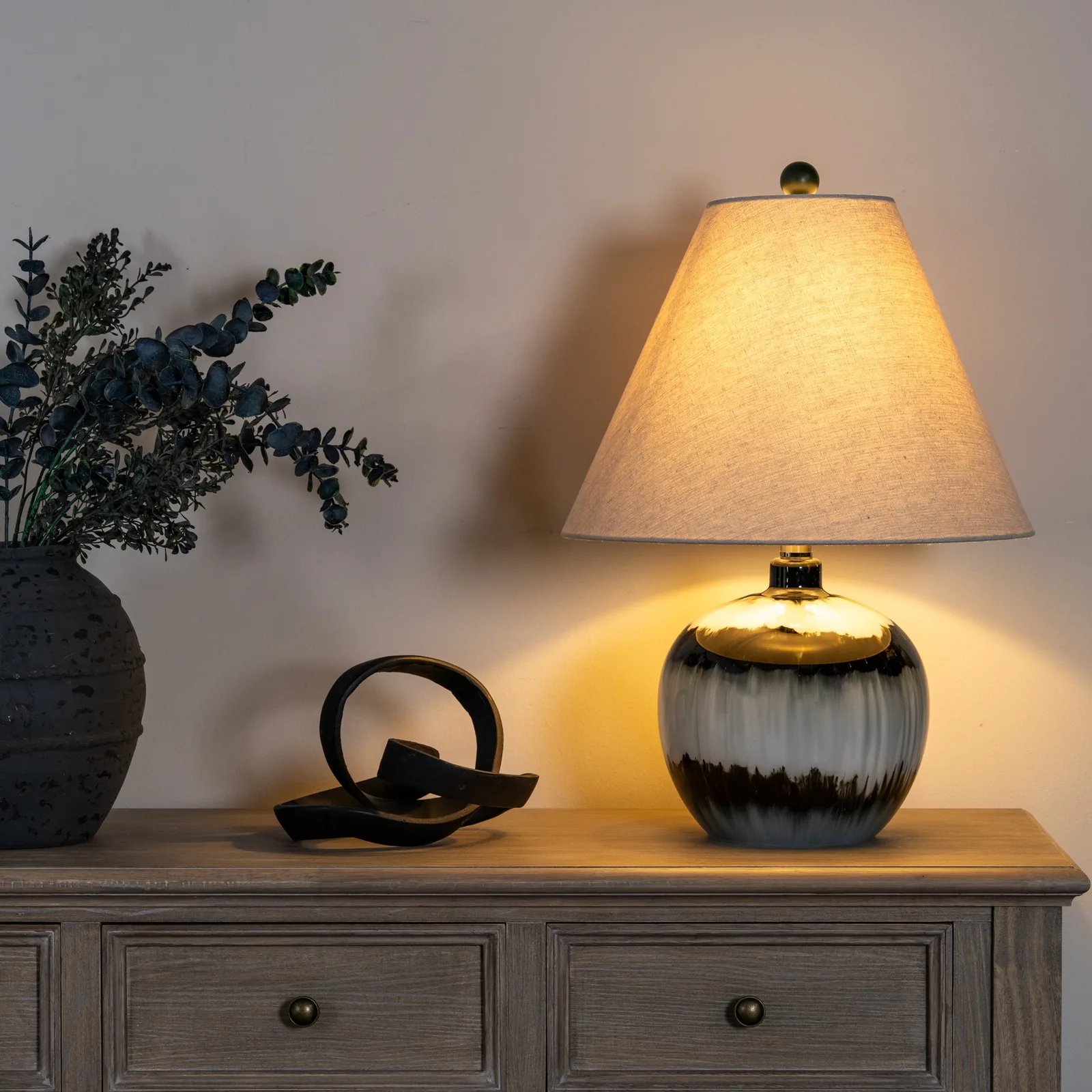 Noir Elegance Table Lamp with Fine Linen Shade